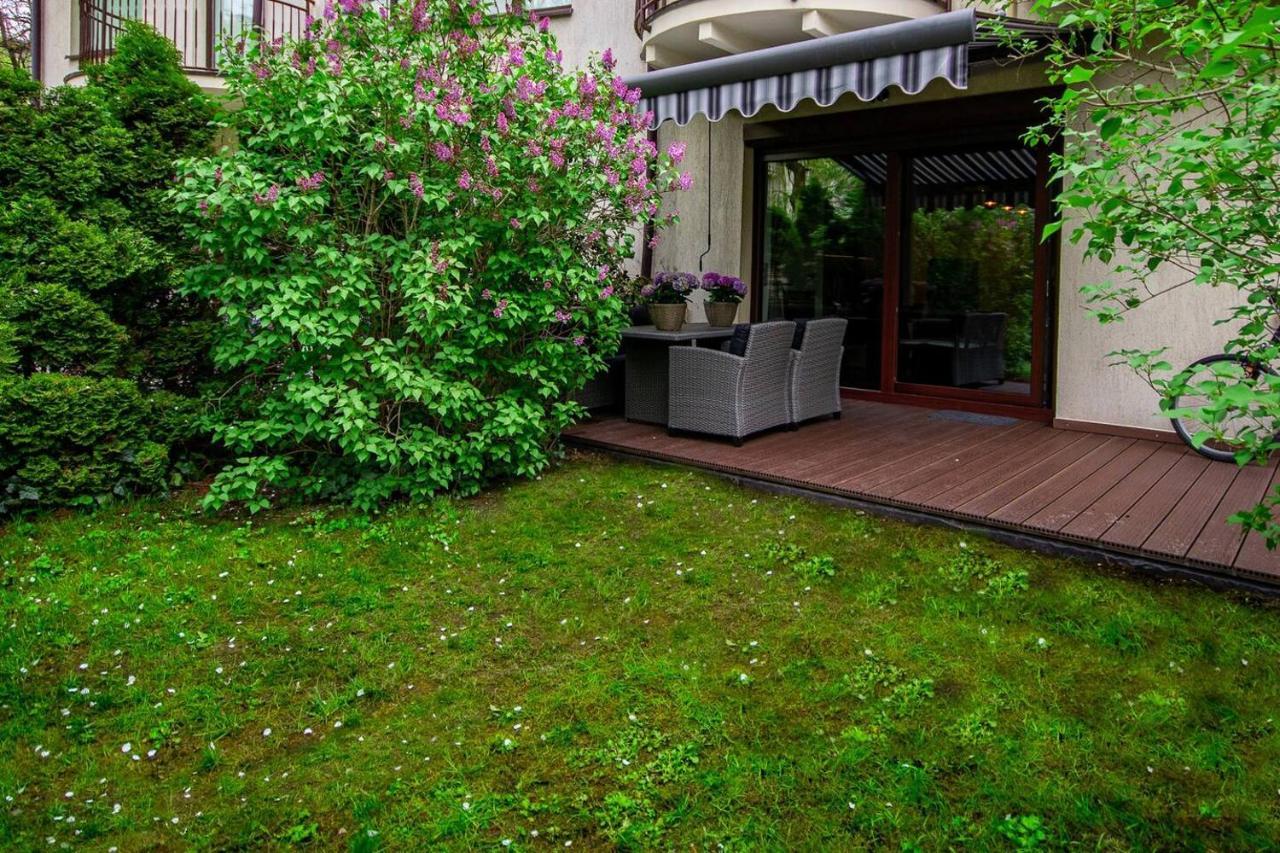 Inpoint 2-Bedrooms Apartment With Private Garden And Free Parking Краков Экстерьер фото